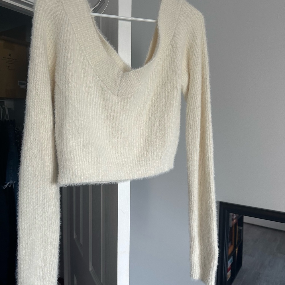 American Eagle Outfitters Cream V-Neck Sweater